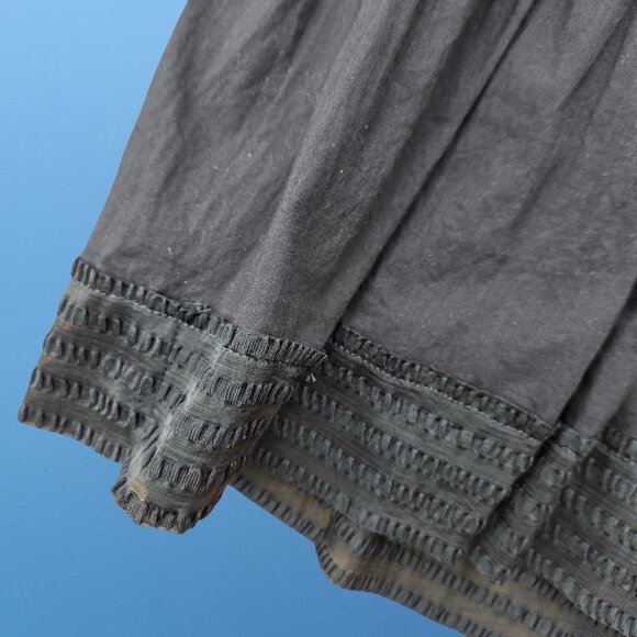 Y2K Black Floral Embroidered Midi Peasant Skirt Size M Whimsigoth Fairy Boho - Picture 3 of 8